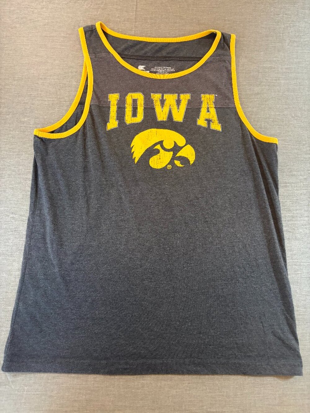 Colosseum Iowa Hawkeyes Gray Muscle Tank Top Yellow Border Size Large